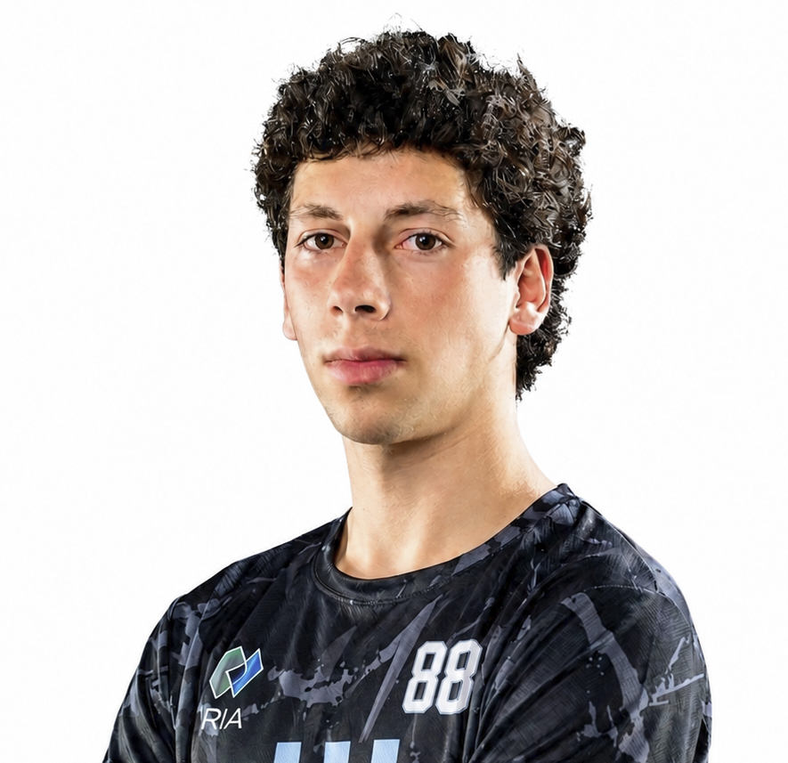 Micah Davis headshot